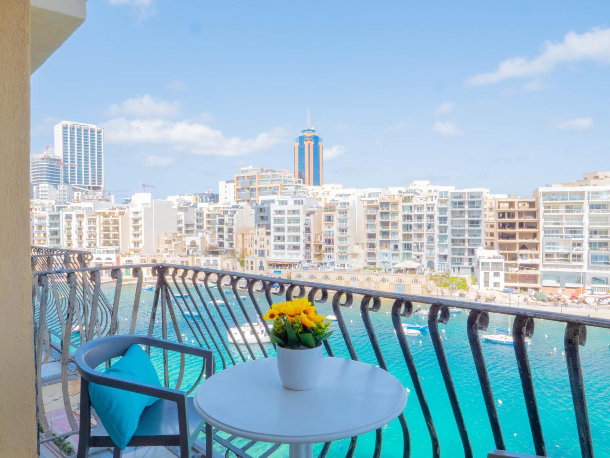Morina Court - Seaview Apartments And Penthouse In St Julians By Shortletsmalta Saint Julian's Exterior photo